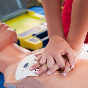 Curso Soporte Vital Básico + DESA acreditado por Semicyuc